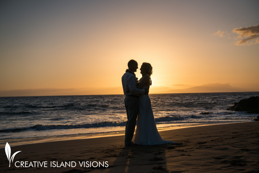 Maui Beach Wedding: Stefanie & Martin