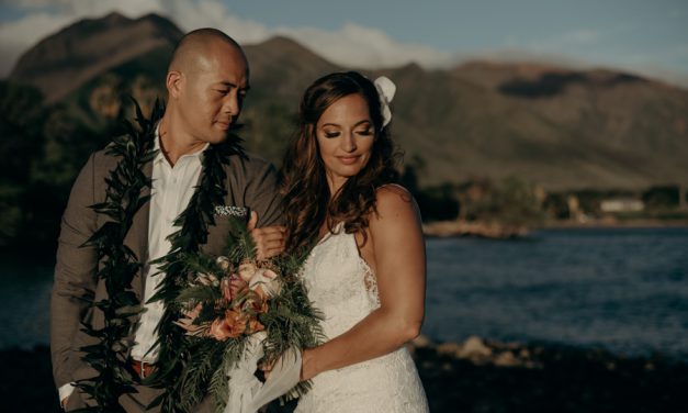 Tropical Maui Wedding at the Olowalu Plantation House