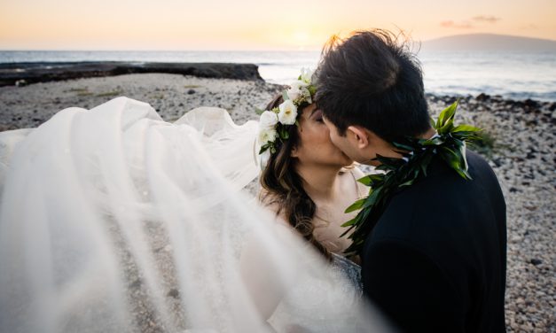 Olowalu Plantation House Maui Wedding: Apple + Russel