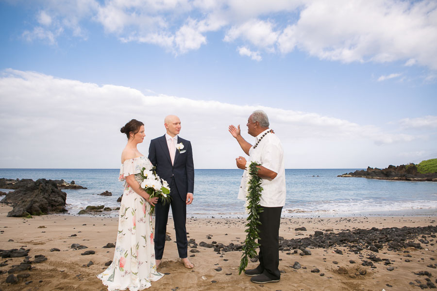 Spring Elopement on Maui