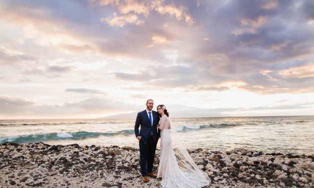 Lush Tropical Elopement at the Olowalu Plantation House