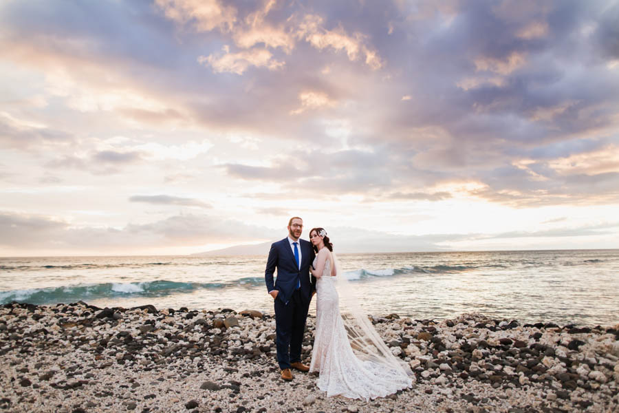 Lush Tropical Elopement at the Olowalu Plantation House