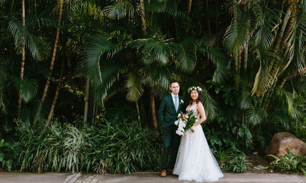 Tropical Greenery Wedding at the Olowalu Plantation House in Maui