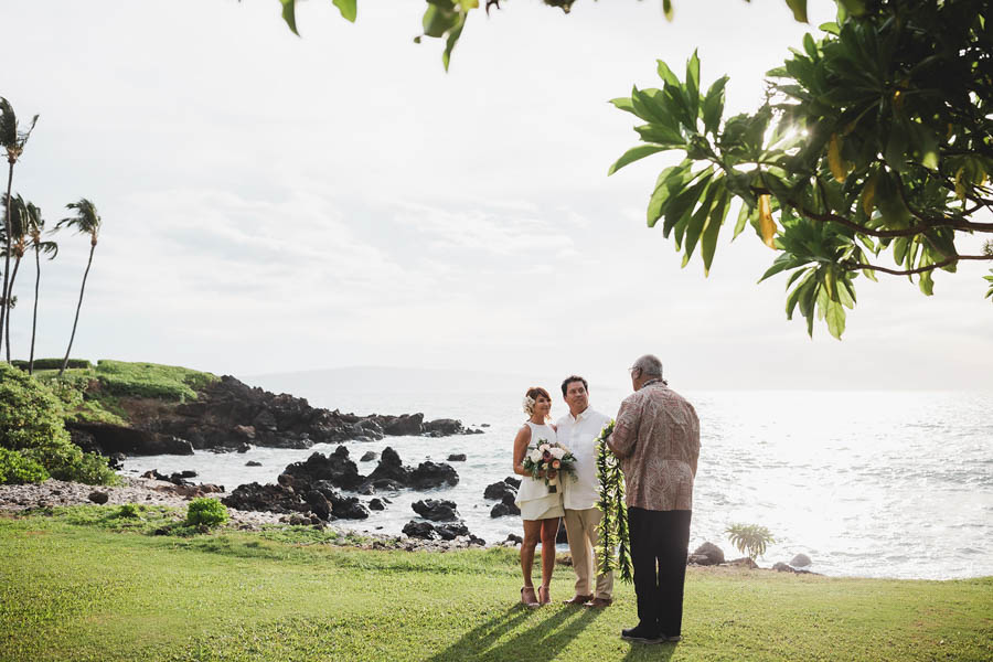Simple Maui Elopement at the Kukahiko Estate