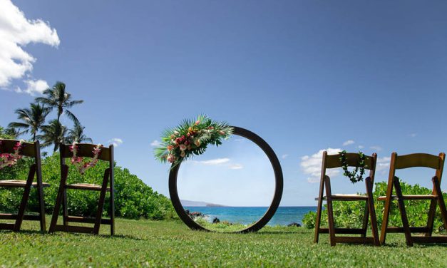 Embracing the Beauty of Bright Tropical Flowers for your Maui Wedding