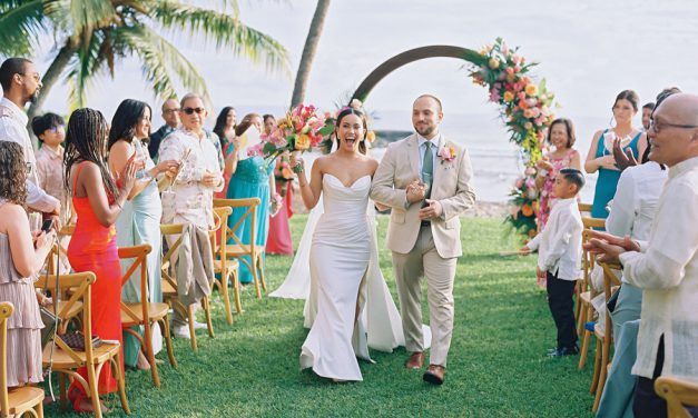 How to Brinig Vibrant Hawaiian Color to Your Maui Wedding