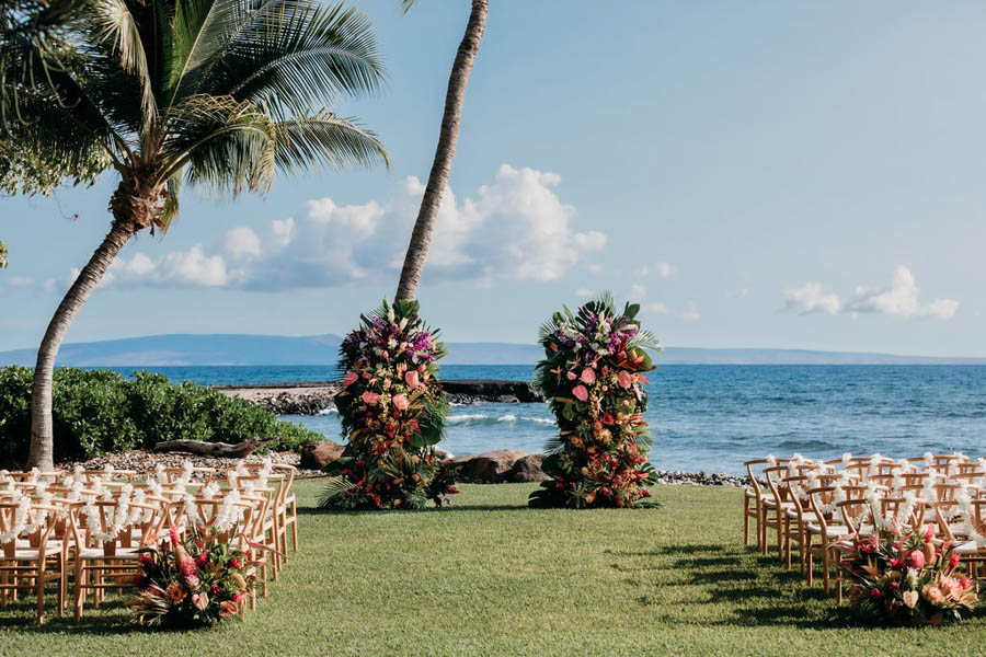 Vibrant Colorful Maui Wedding at the Olowalu Plantation House