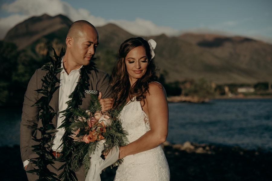 Tropical Maui Wedding at the Olowalu Plantation House