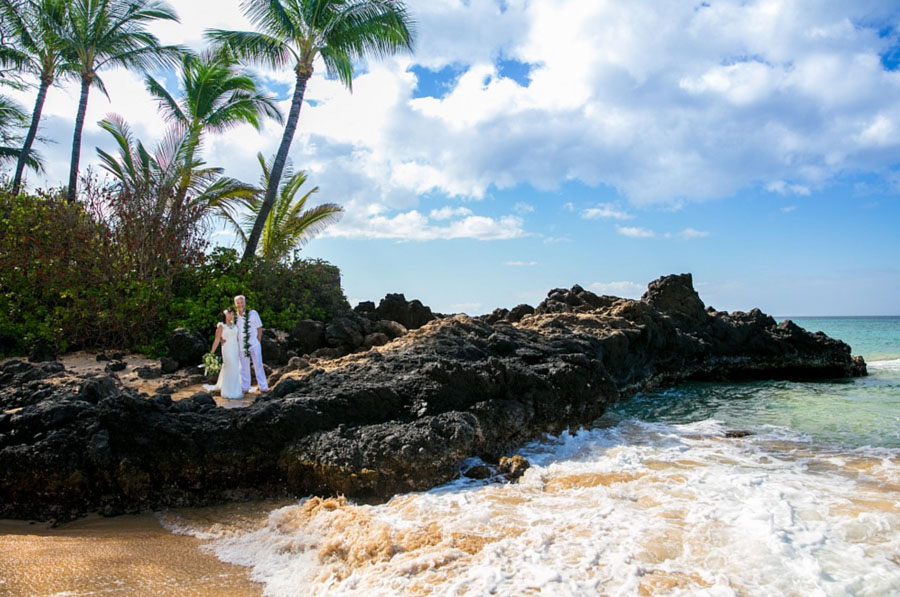 Why You Should Elope on Maui