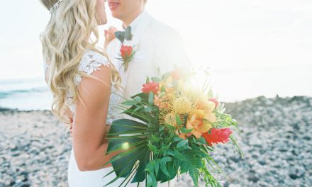 Bright + Bold Tropical Wedding at the Olowalu Plantation House