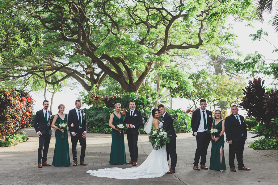 Tropical Green + White Maui Wedding at the Olowalu Plantation House